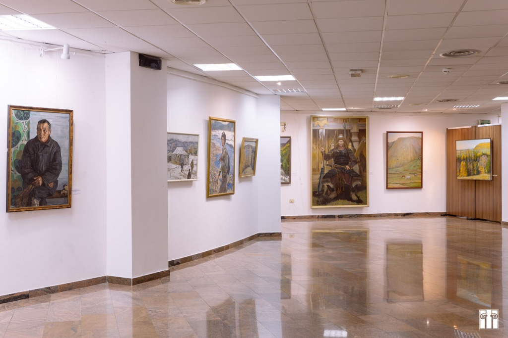 Изменение в режиме работы Выставочного зала НХМ РС (Я)